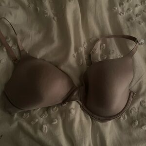 Nude/Tan Bra